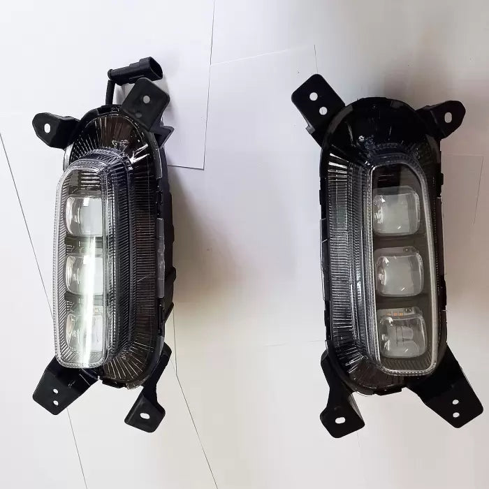 Kia Seltos 2019 Onwards Ice Cube 3 Lense LED Fog Lamp With Matrix Turn Signal - Set of 2Pcs
by Imported
