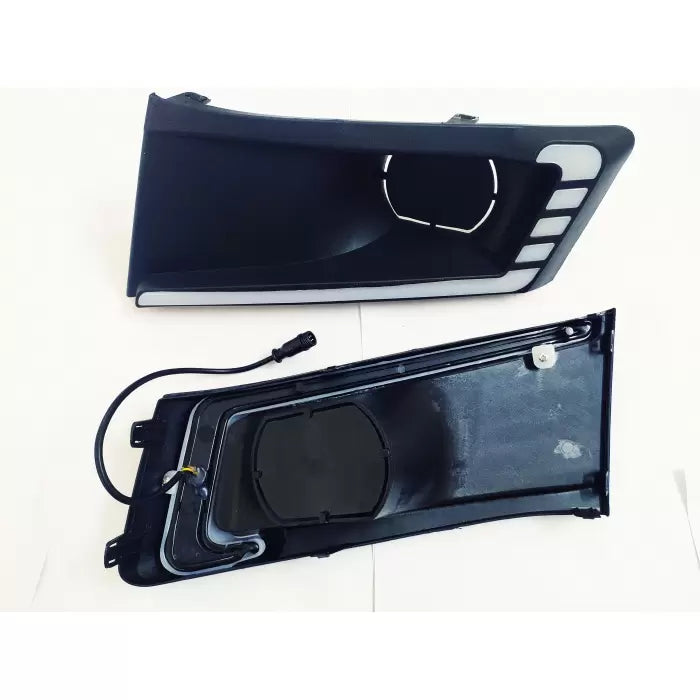 Maruti Vitara Brezza 2016 - 2019 LED DRL Daytime Running Light With Matrix Turn Signal - Set of 2.
by Imported