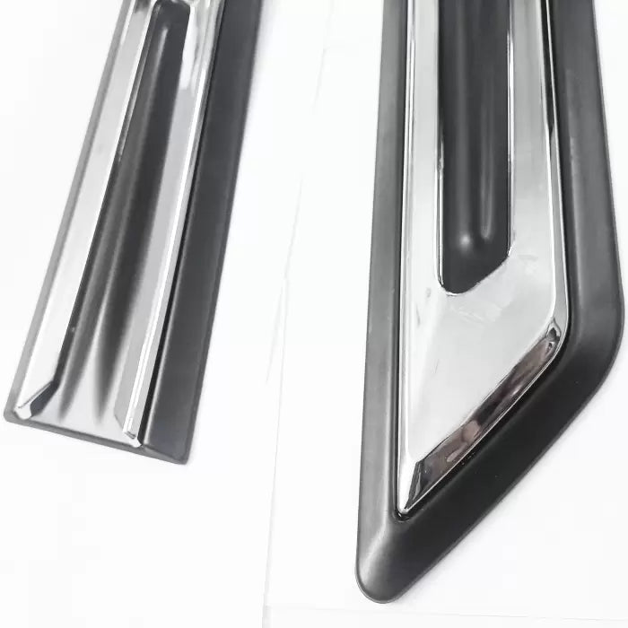 Toyota Innova Hycross 2023 Onwards Side Show Vent - Set of 2
by Cnleague