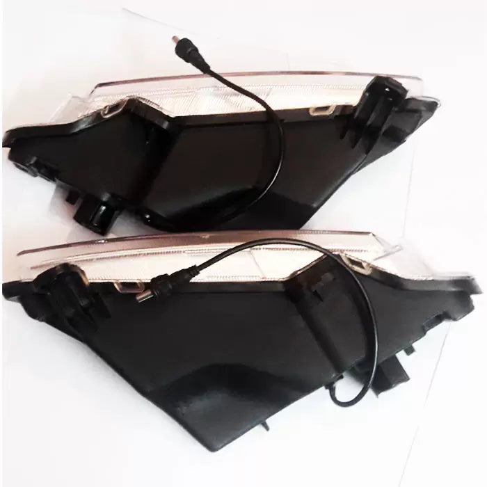 Toyota Yaris 2018 Onwards LED DRL Daytime Running Lights With Matrix Turn Signal - Set of 2Pcs.
by Imported
