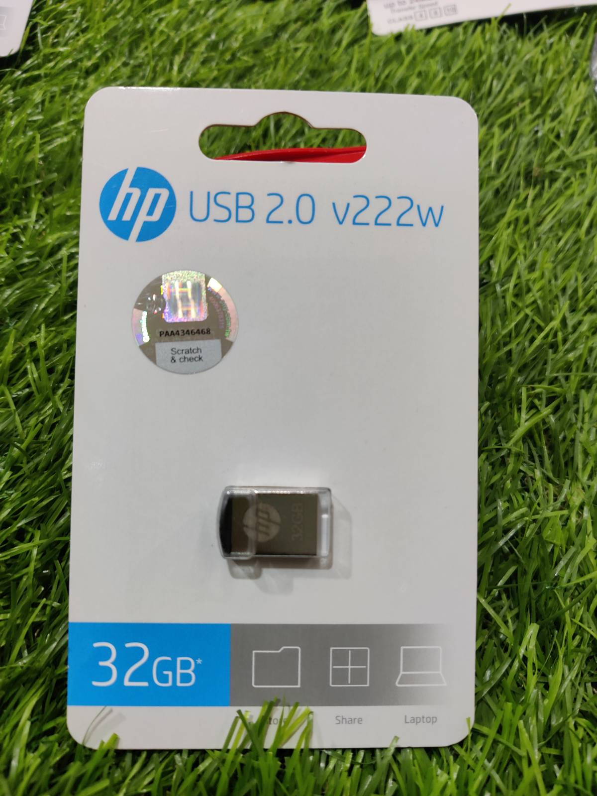 HP 32 GB