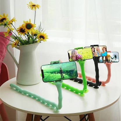 CUTE WORM LAZZY HOLDER