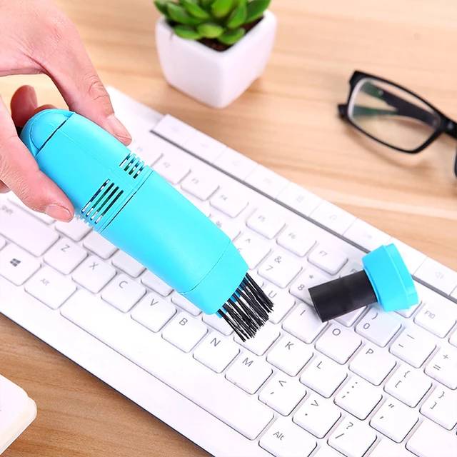 Mini Keyboard Vacuum Brush