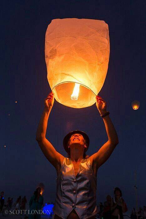 Sky Lantern (Multicolor)