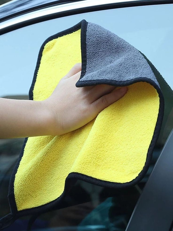 Microfiber Cleaning Towel (600 GSM) Imported