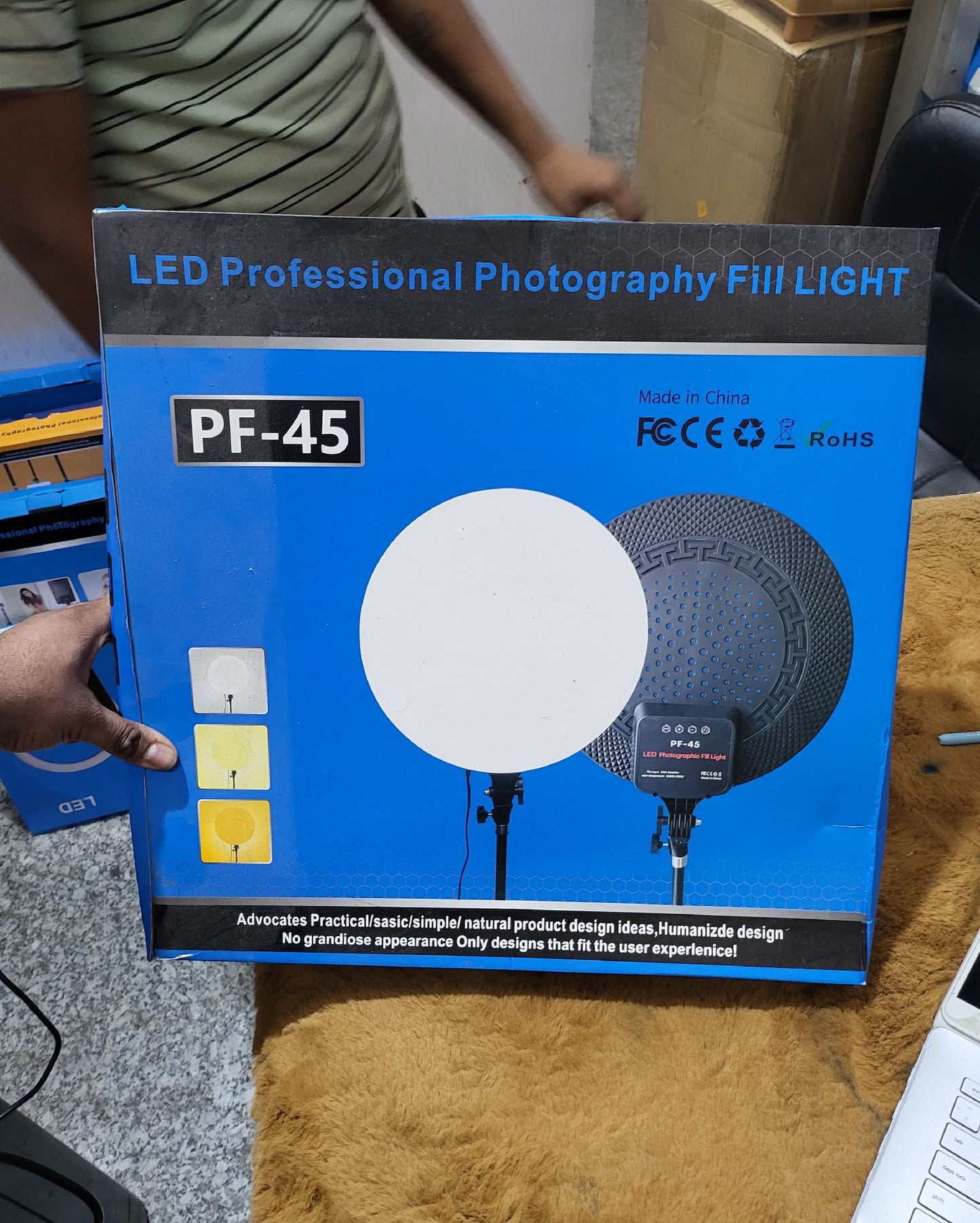 PF 45 (22 INCH RING LIGHT)