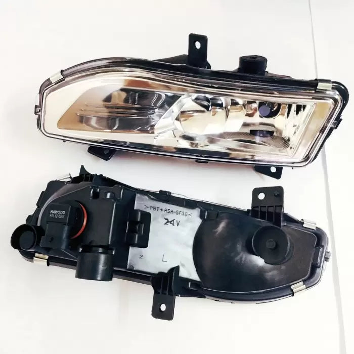 Nissan Kicks Fog Light Complete Assembly 

by Imported