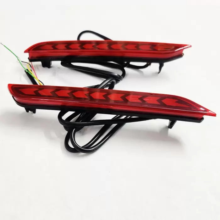 Toyota Innova Hycross 2023 Onwards LED Reflector Lights with Matrix Indicator

by Imported